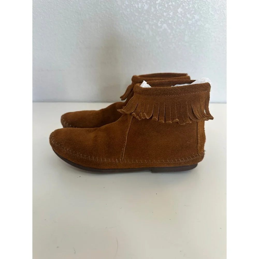 Minnetonka suede moccasin